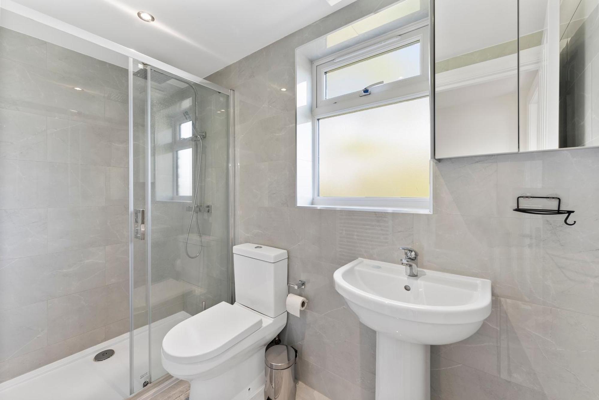 Stylish Wembley Gem - Parking -Sleeps 14 London Eksteriør bilde